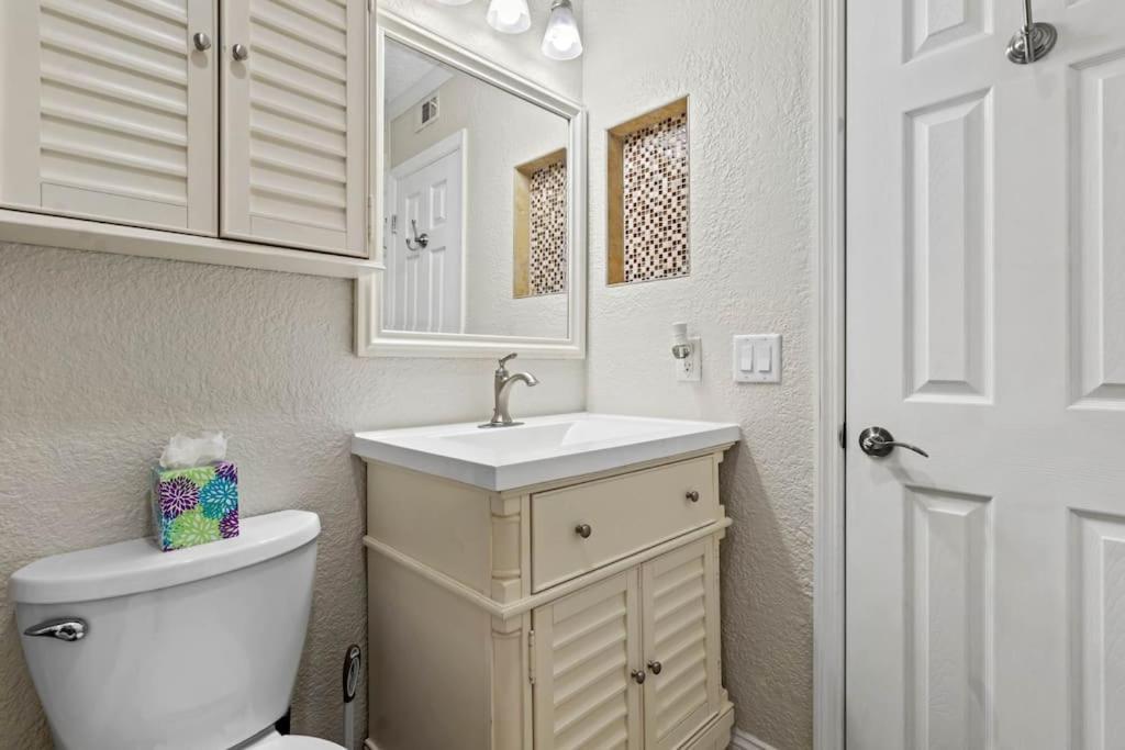409-waterfront View, Wifi, Pool, Close To Bucs Stadium Tampa